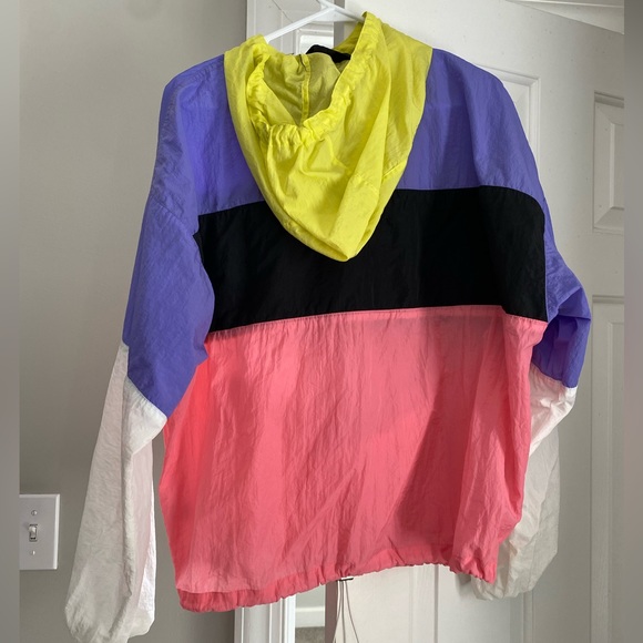 ASTR the lable wind breaker - Picture 2 of 3